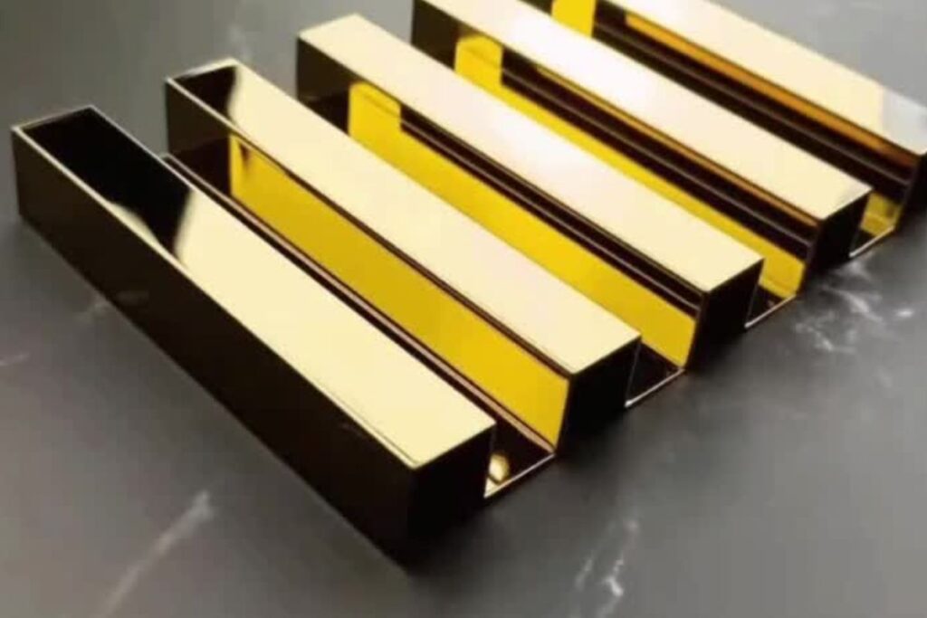 SS 304 Gold Mirror Fluted Panel in usa
