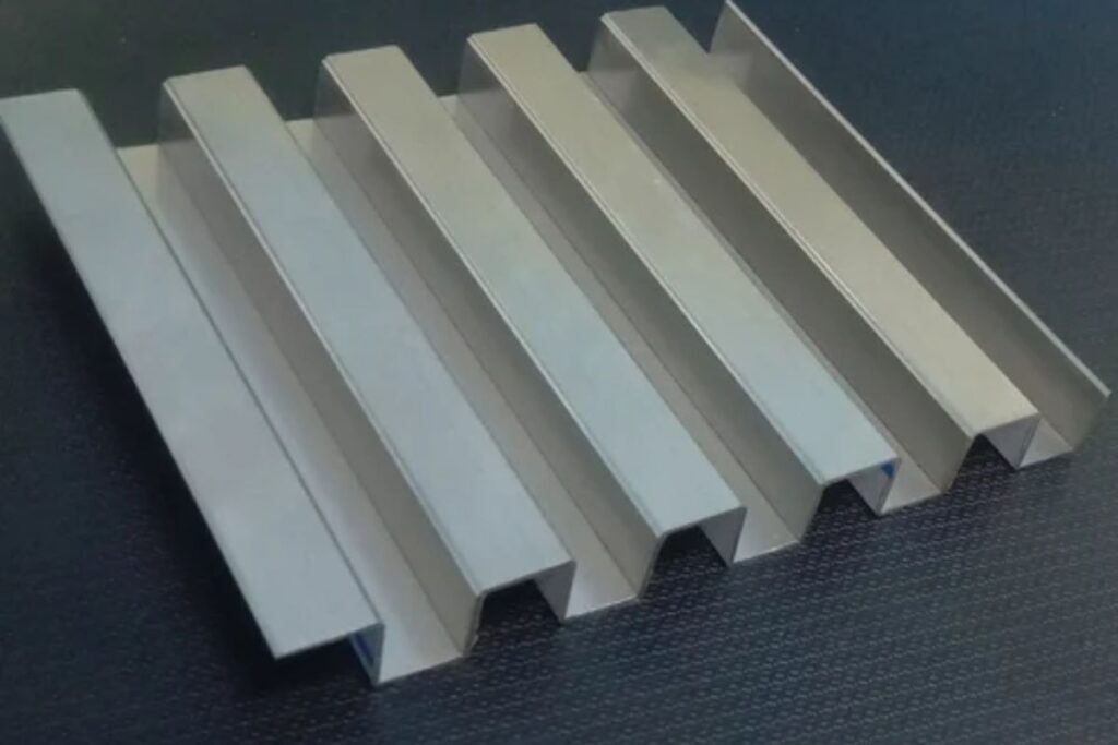 SS Fluted Panel Silver Colour in usa