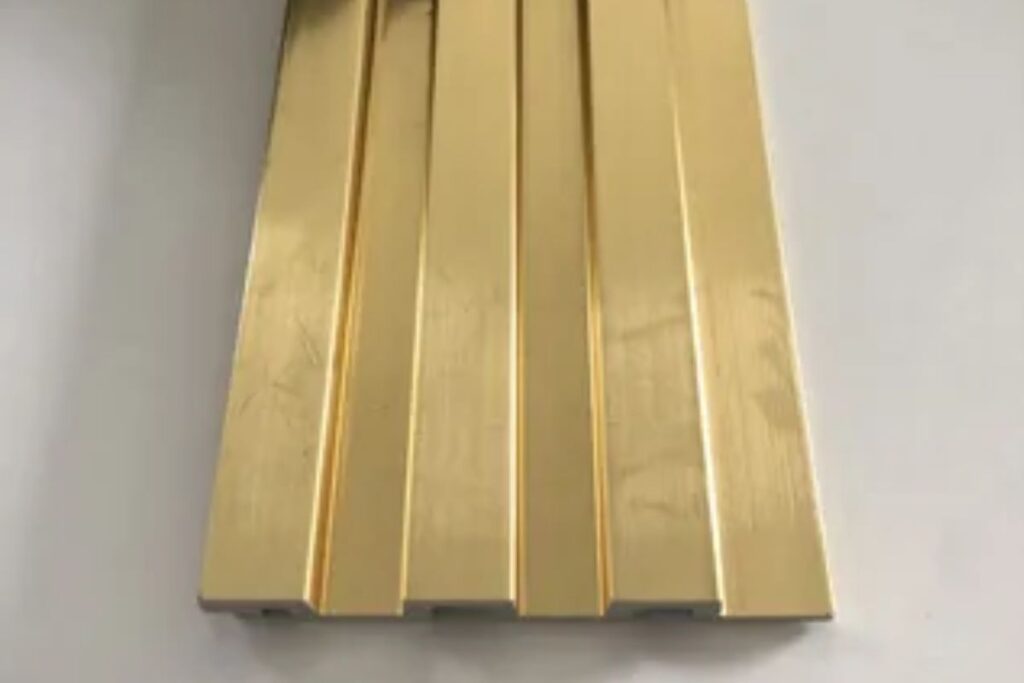 UNS S30400 Gold Hairline Stainless Steel Fluted Panel in usa